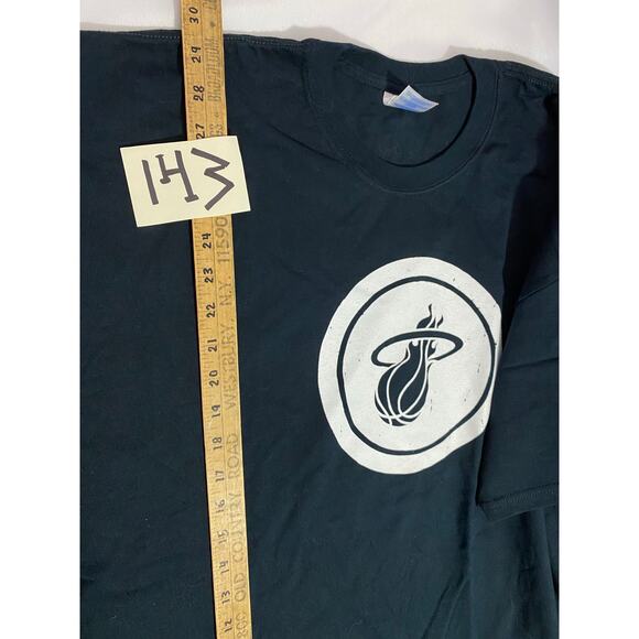 Bimbo Bakeries Bread T-Shirt XL Black Miami Heat NBA Style Funny Graphic Tee - Picture 3 of 10